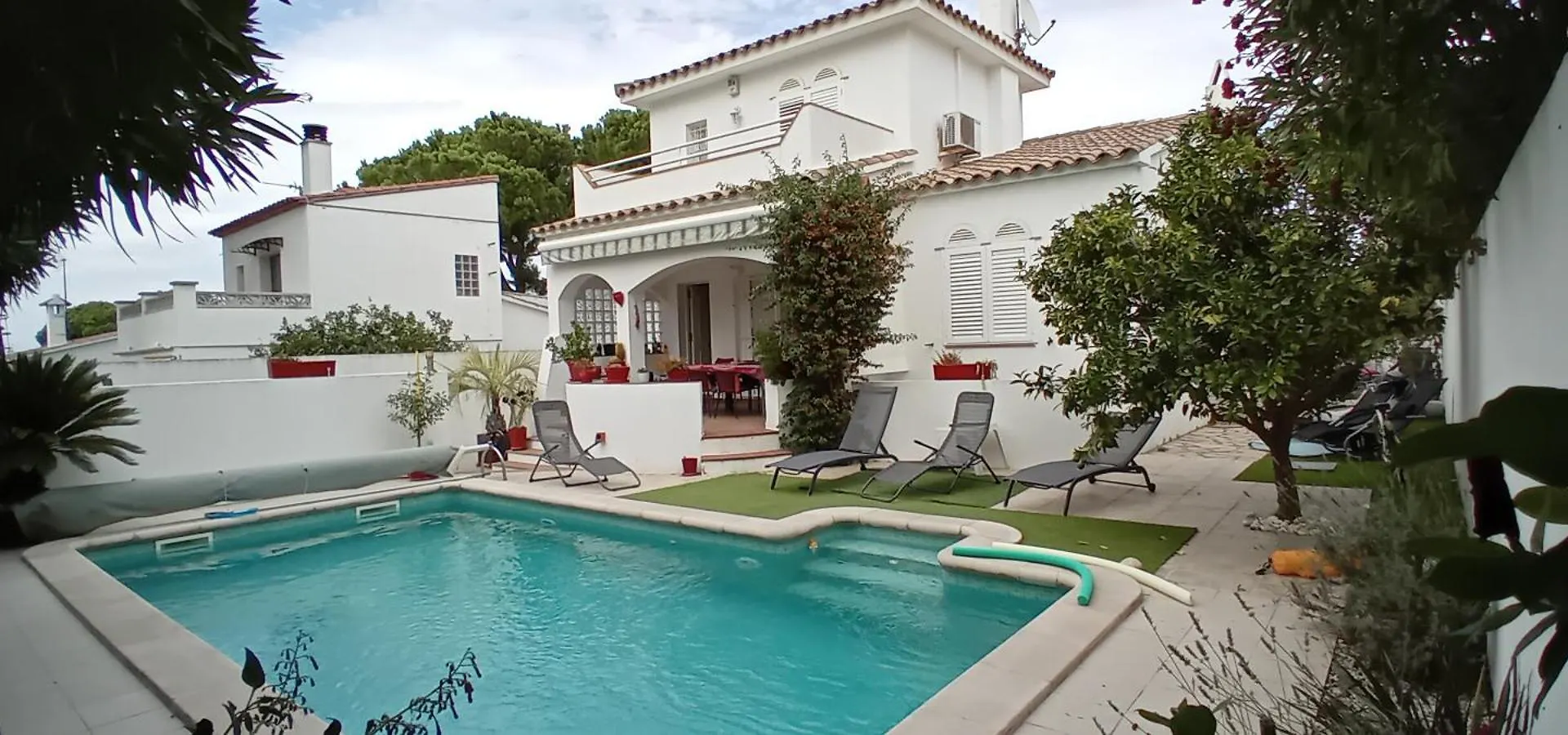 El Mon Bed & Breakfast L'Escala