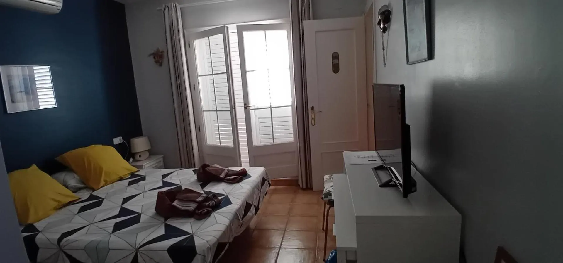 El Mon Bed & Breakfast L'Escala Spain